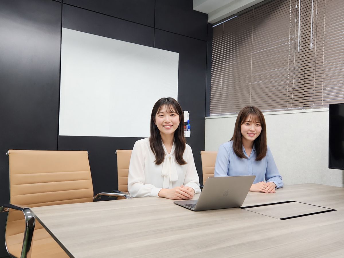 本社オフィスで働く営業の様子